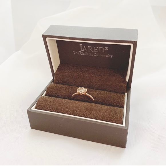 Jared’s Diamond Ring - Picture 9 of 9